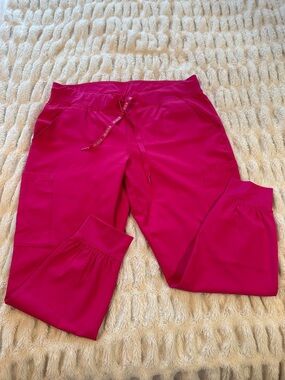 Med Couture Scrub Joggers Size LP